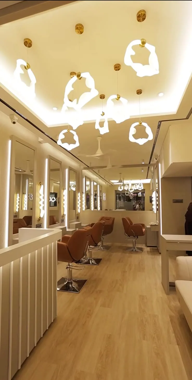 Styling stations with lit mirrors at Blush by Bushra Imtiyaz, Byculla